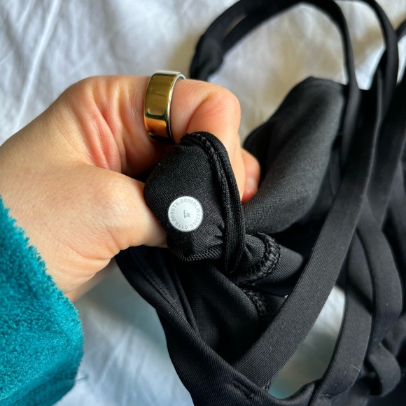 Lululemon Energy Bra Solid Black Sz 4 - Picture 3 of 3